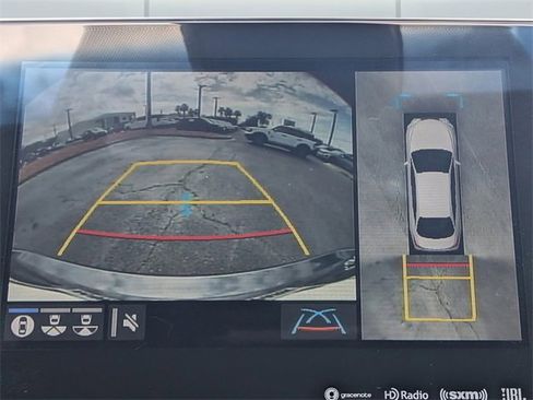 Used 2020 Toyota Avalon Limited image 22