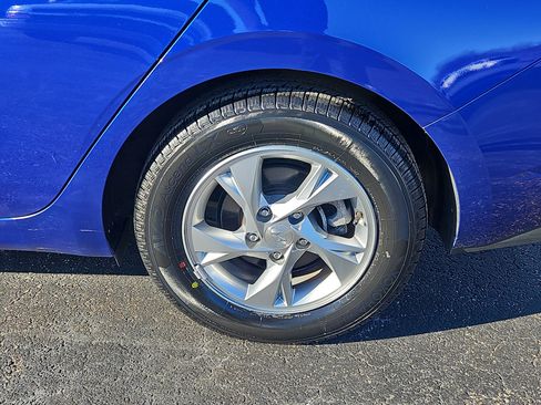 Used 2023 Hyundai Elantra SE w/ Cargo Package image 21