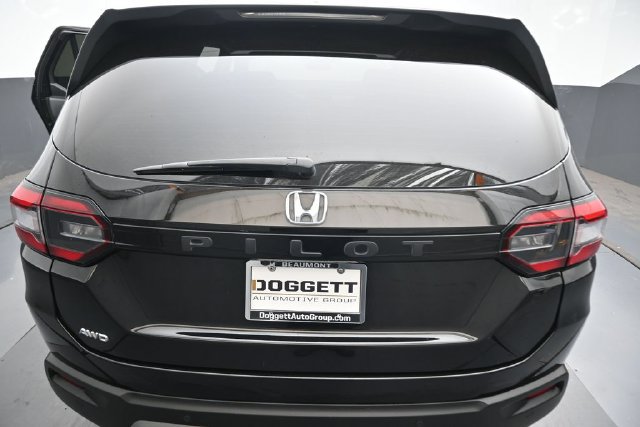 Used 2023 Honda Pilot EX-L image 14