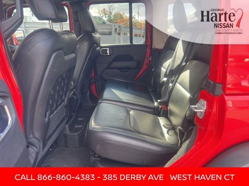 Used 2021 Jeep Wrangler Unlimited Rubicon 4xe w/ Steel Bumper Group AWD/4WD image 19