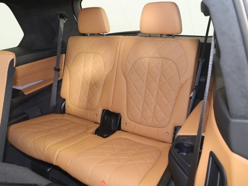 Used 2023 BMW X7 xDrive40i w/ M Sport Package image 58