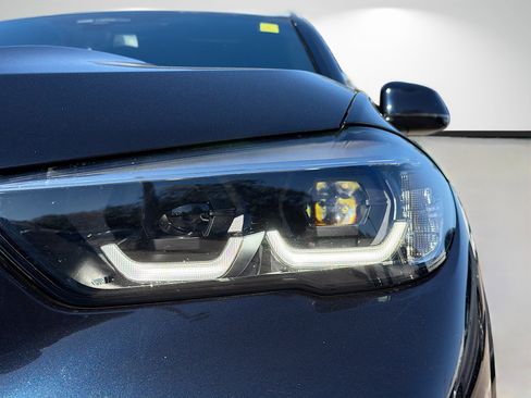 Used 2021 BMW X5 xDrive40i w/ M Sport Package image 9