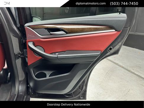 Used 2024 BMW X3 M40i w/ Premium Package image 39