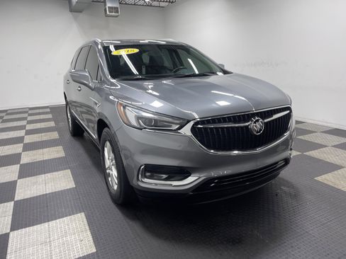 Used 2018 Buick Enclave Essence image 6