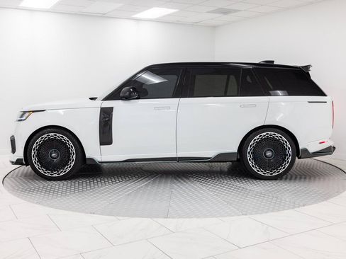 Used 2025 Land Rover Range Rover Long Wheelbase SE AWD/4WD image 2
