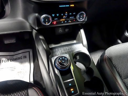 Used 2025 Ford Escape ST-Line Select image 24