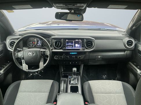 Used 2023 Toyota Tacoma TRD Off-Road image 11