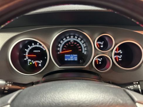 Used 2014 Toyota Sequoia Platinum AWD/4WD image 20