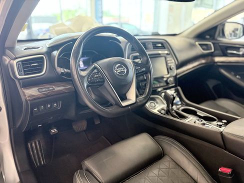 Used 2018 Nissan Maxima Platinum FWD image 16