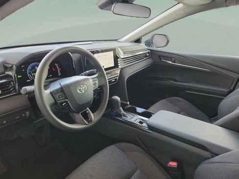 Used 2026 Toyota Camry LE FWD image 8