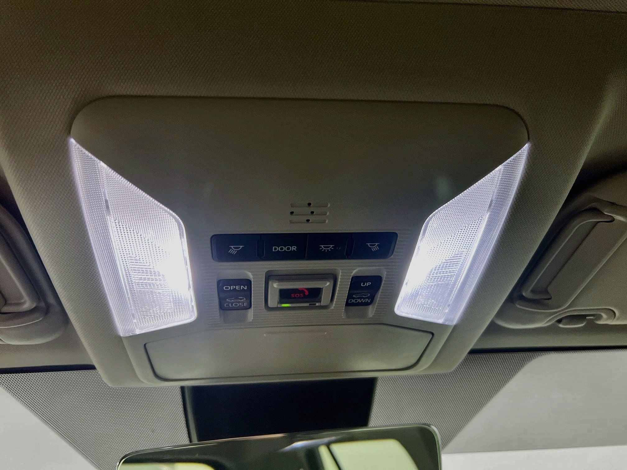 Used 2025 Toyota RAV4 XLE w/ Convenience Package FWD image 21