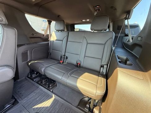 Used 2024 GMC Yukon XL Denali w/ Denali Reserve Package AWD/4WD image 26