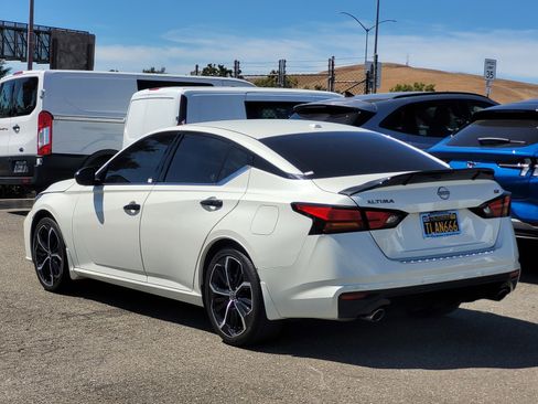 Used 2023 Nissan Altima 2.5 SR image 6