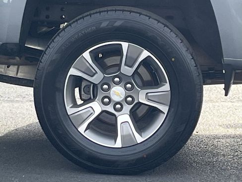 Used 2018 Chevrolet Colorado Z71 image 32