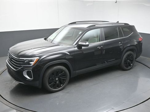 New 2026 Volkswagen Atlas SE FWD image 46