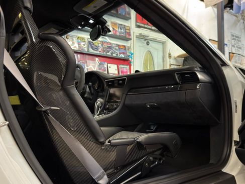 Used 2016 Porsche 911 GT3 RS RWD image 21