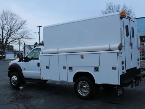 Used 2016 Ford F450 XL w/ Power Equipment Group image 3