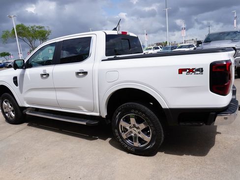 Used 2024 Ford Ranger Lariat w/ FX4 Off-Road Package image 4