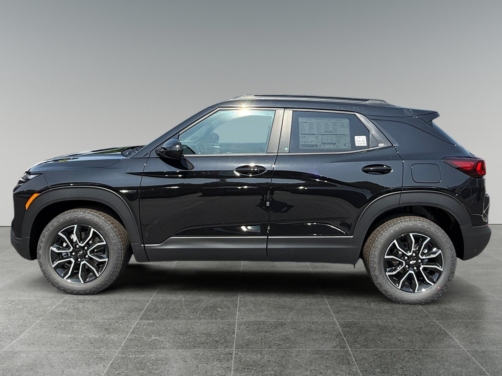 New 2026 Chevrolet TrailBlazer ACTIV w/ Convenience Package AWD/4WD image 2