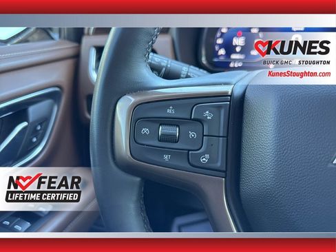 Used 2024 Chevrolet Suburban High Country image 27