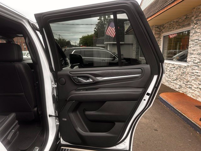Used 2021 GMC Yukon Denali w/ Denali Premium Package AWD/4WD image 18