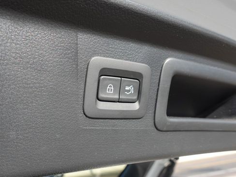 Certified 2025 MAZDA CX-50 2.5 Hybrid w/ Preferred Pkg image 26