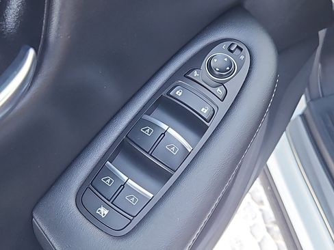 Used 2023 INFINITI QX50 Sport image 21