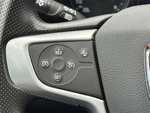 Used 2022 GMC Terrain SLE w/ Elevation Edition image 28