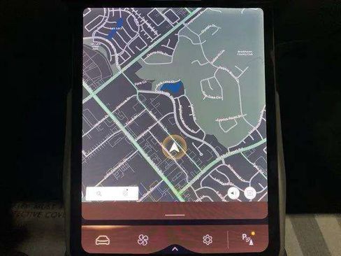 Used 2024 Lucid Air Touring image 9