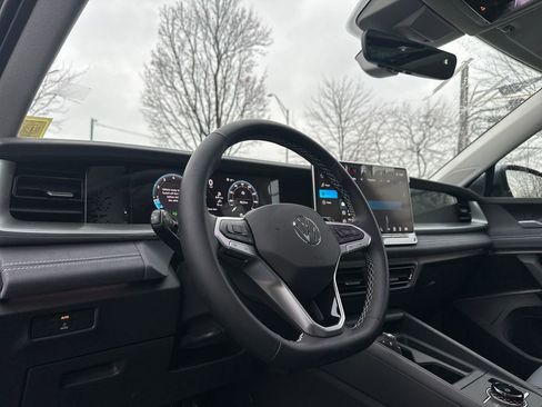 New 2026 Volkswagen Tiguan SE image 6