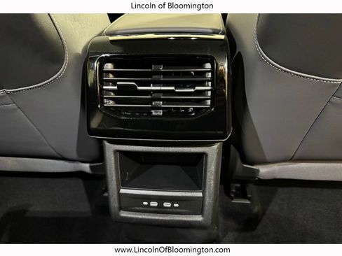Used 2023 Volkswagen ID.4 Pro S RWD image 19