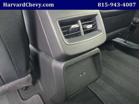 Used 2024 Chevrolet Equinox EV LT image 27