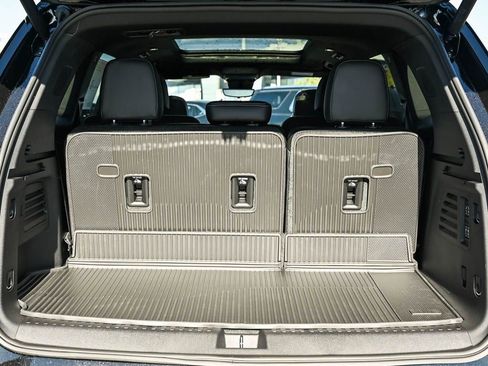 New 2026 Buick Enclave Avenir w/ Super Cruise Package AWD/4WD image 8
