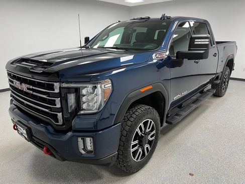 Used 2020 GMC Sierra 2500 AT4 w/ AT4 Premium Package image 7