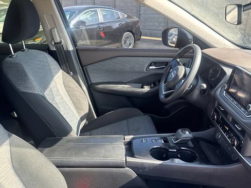 Certified 2023 Nissan Rogue SV FWD image 15
