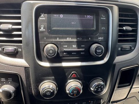 Used 2017 RAM 2500 Tradesman w/ Chrome Appearance Group AWD/4WD image 15