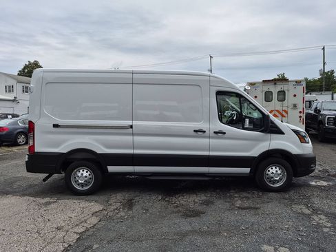 New 2026 Ford Transit 150 148 Medium Roof AWD w/ Load Area Protection Package image 5