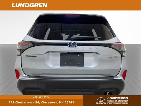 New 2025 Subaru Forester Touring image 4