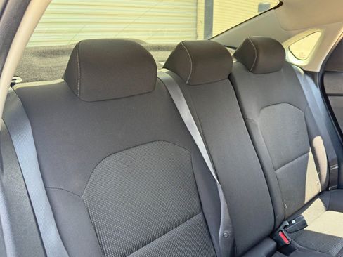 Used 2019 Kia Forte LXS FWD image 30
