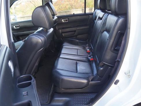 Used 2014 Honda Pilot Touring image 27
