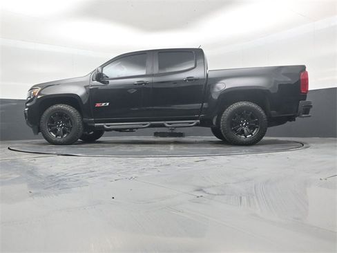 Used 2022 Chevrolet Colorado Z71 w/ Z71 Midnight Edition image 42