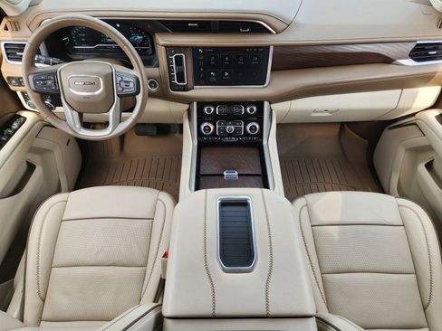 Used 2022 GMC Yukon Denali image 30