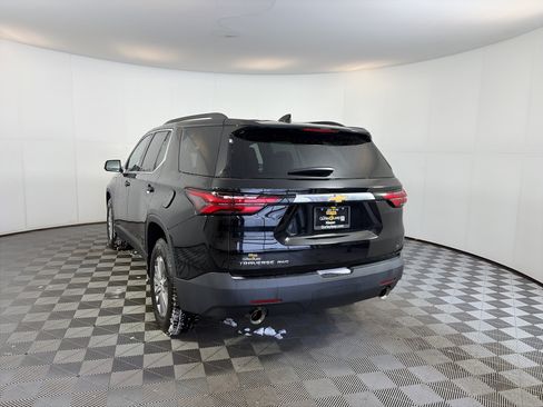 Used 2023 Chevrolet Traverse LT image 9