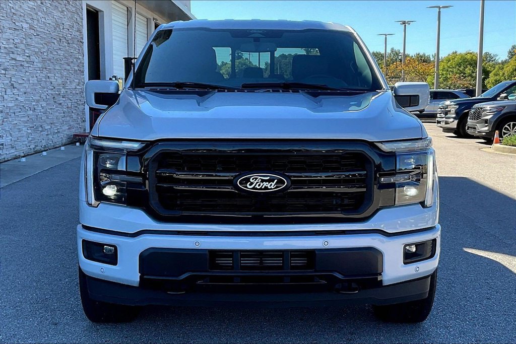 Used 2025 Ford F150 Lariat w/ Equipment Group 501A Mid AWD/4WD image 2