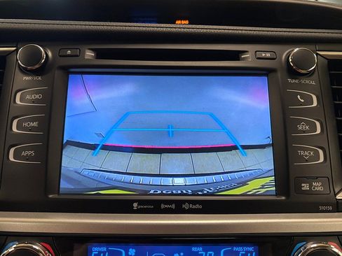 Used 2016 Toyota Highlander XLE AWD/4WD image 21