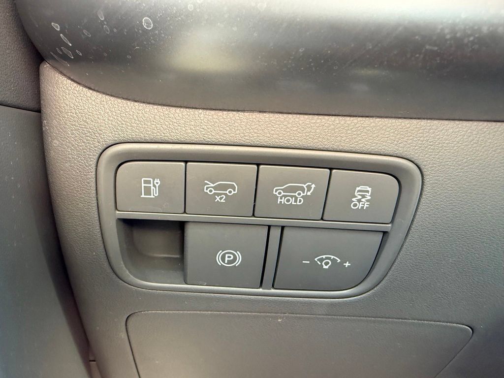 Certified 2026 Hyundai Ioniq 9 SE AWD/4WD image 30