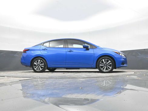 Used 2021 Nissan Versa SV image 38