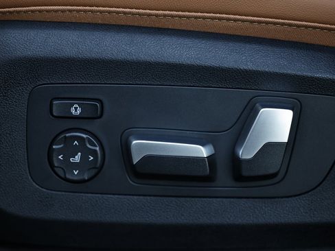 New 2026 BMW X5 sDrive40i image 23