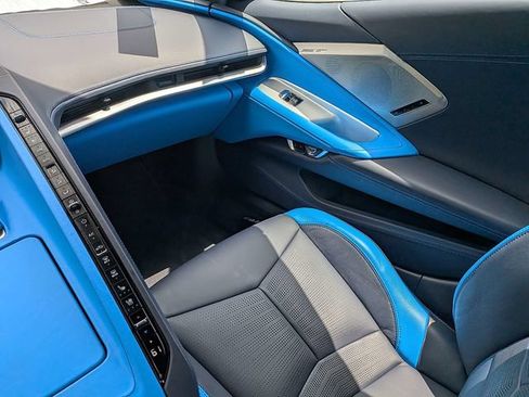 Used 2023 Chevrolet Corvette Stingray Premium Conv w/ 3LT RWD image 18