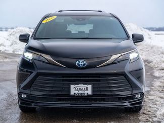 Used 2022 Toyota Sienna XLE Woodland Edition video 2